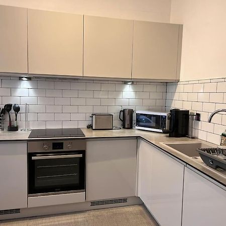 Modern Apartment Within Historic Chester City Walls 外观 照片